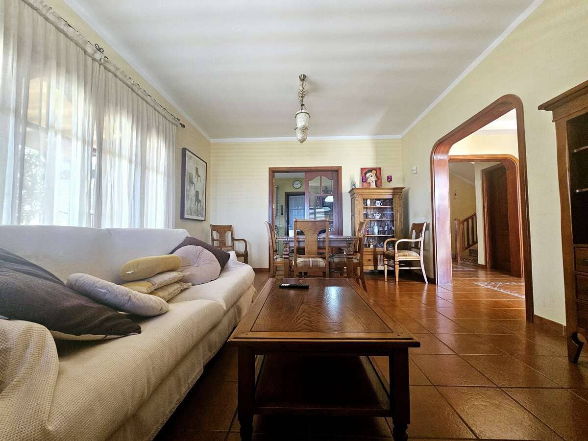 4 soveværelse Villa til salg i Tahiche med garage - € 499.000 (Ref: 8975598)