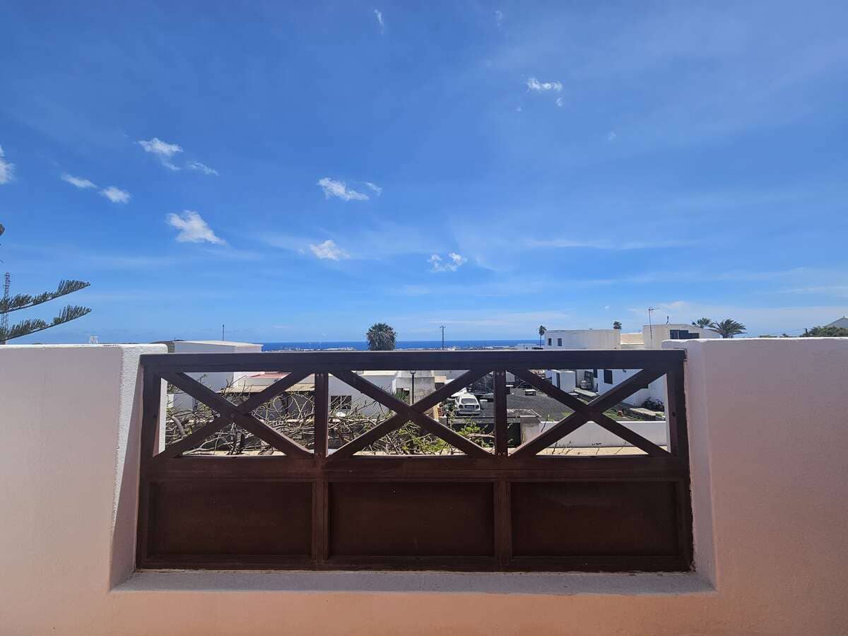 4 soveværelse Villa til salg i Tahiche med garage - € 499.000 (Ref: 8975598)