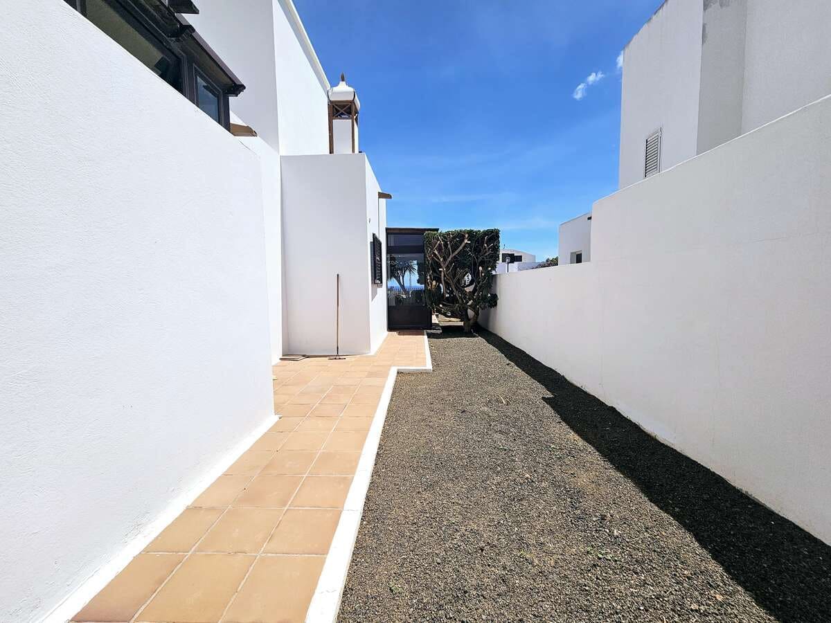 4 soveværelse Villa til salg i Tahiche med garage - € 499.000 (Ref: 8975598)