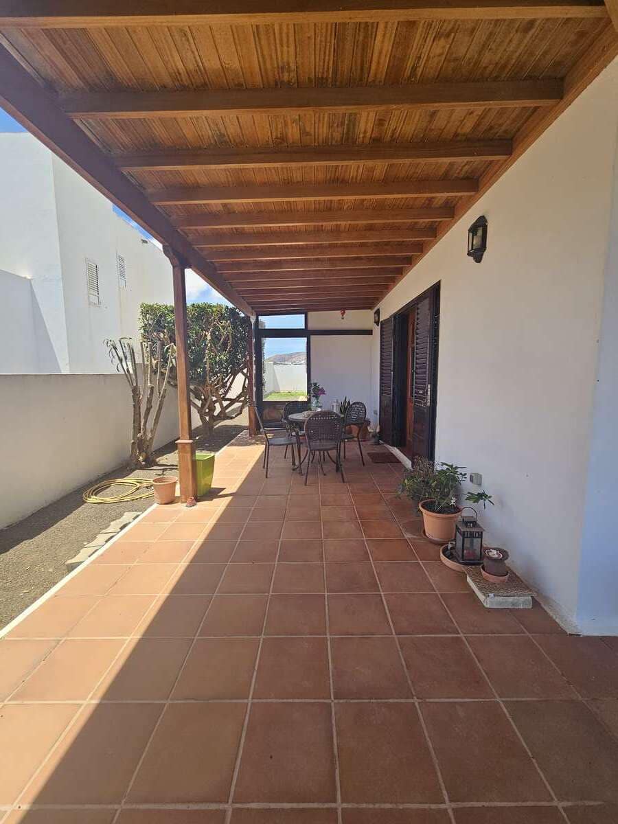 4 soveværelse Villa til salg i Tahiche med garage - € 499.000 (Ref: 8975598)