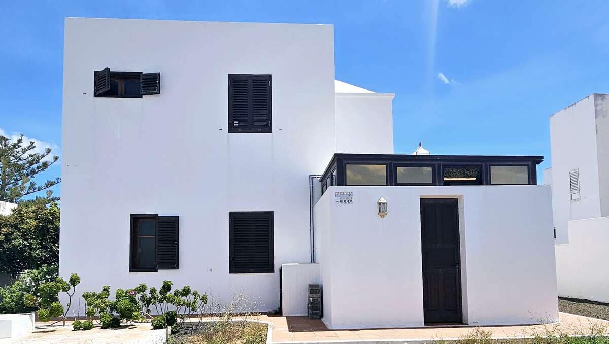 4 soveværelse Villa til salg i Tahiche med garage - € 499.000 (Ref: 8975598)