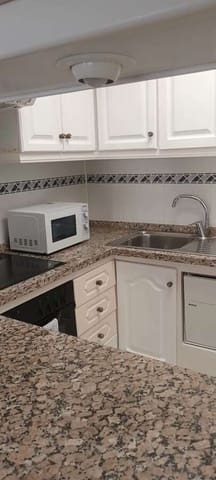 1 slaapkamer Appartement te koop in Costa Teguise, Teguise met zwembad - € 180.000 (Ref: 8996459)