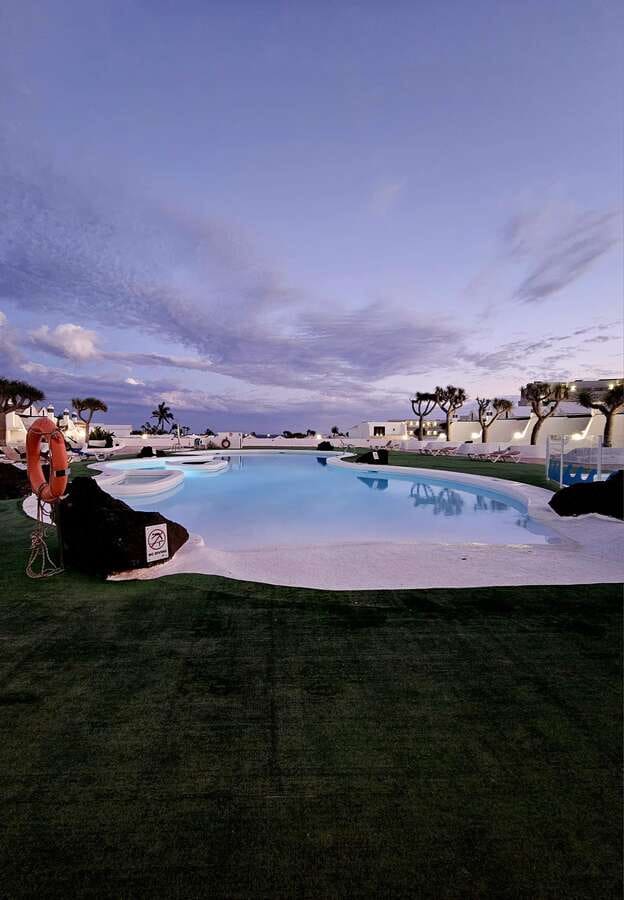 1 slaapkamer Appartement te koop in Costa Teguise met zwembad - € 180.000 (Ref: 8996459)