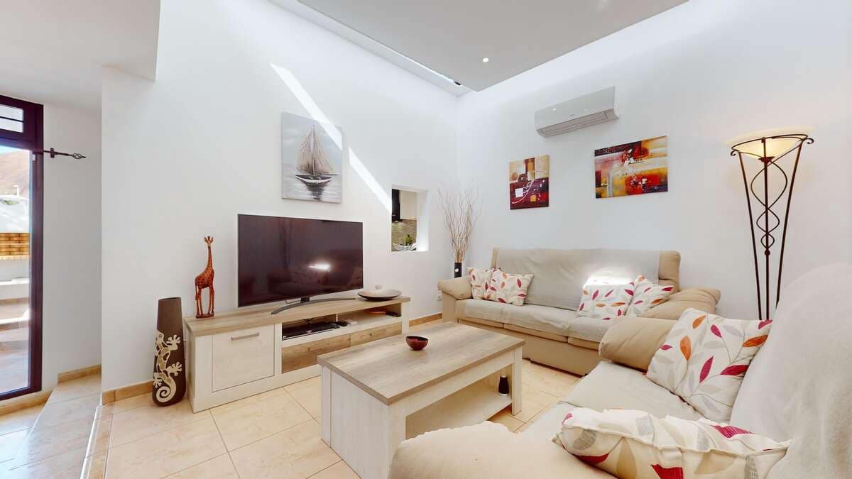 3 bedroom Finca/Country House for sale in Playa Blanca with pool garage - € 475,000 (Ref: 9109971)