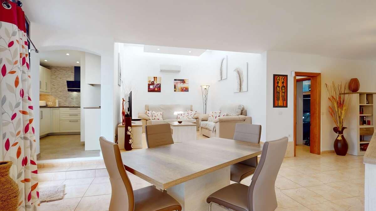 3 bedroom Finca/Country House for sale in Playa Blanca with pool garage - € 475,000 (Ref: 9109971)