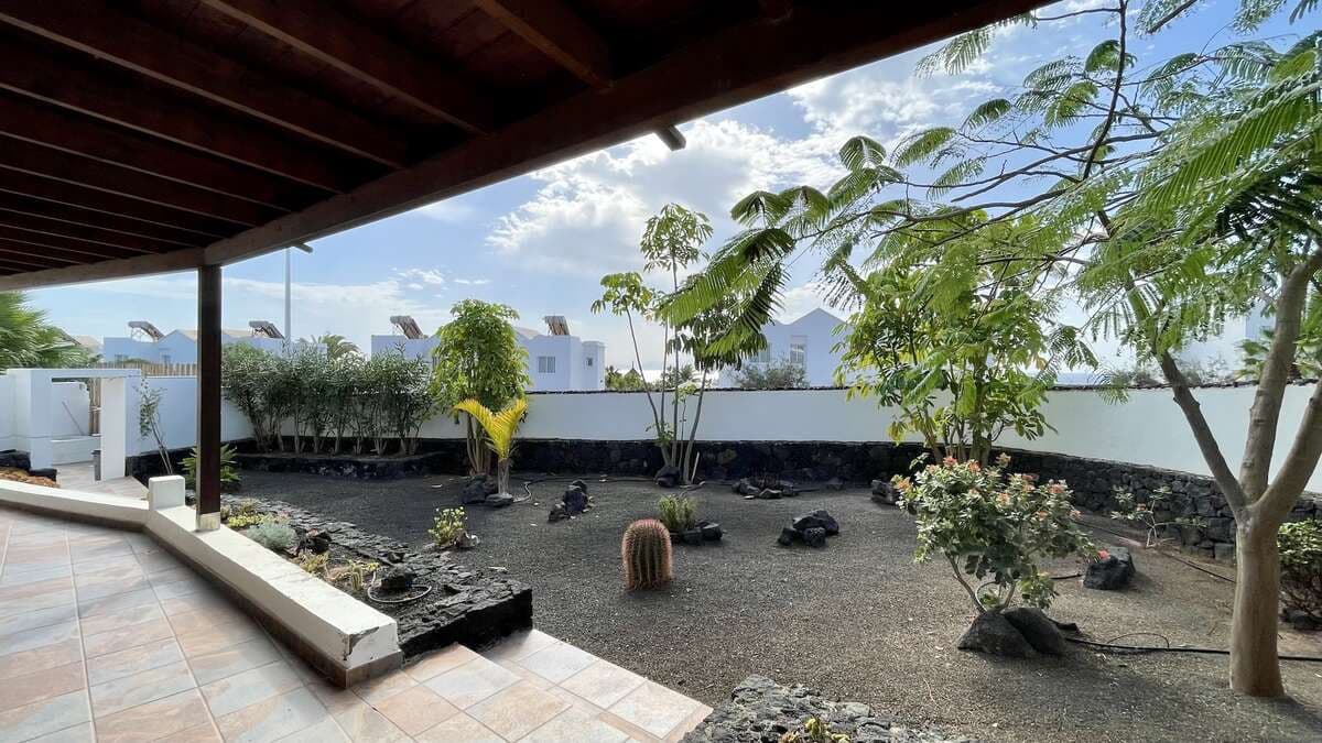 3 bedroom Finca/Country House for sale in Playa Blanca with pool garage - € 475,000 (Ref: 9109971)