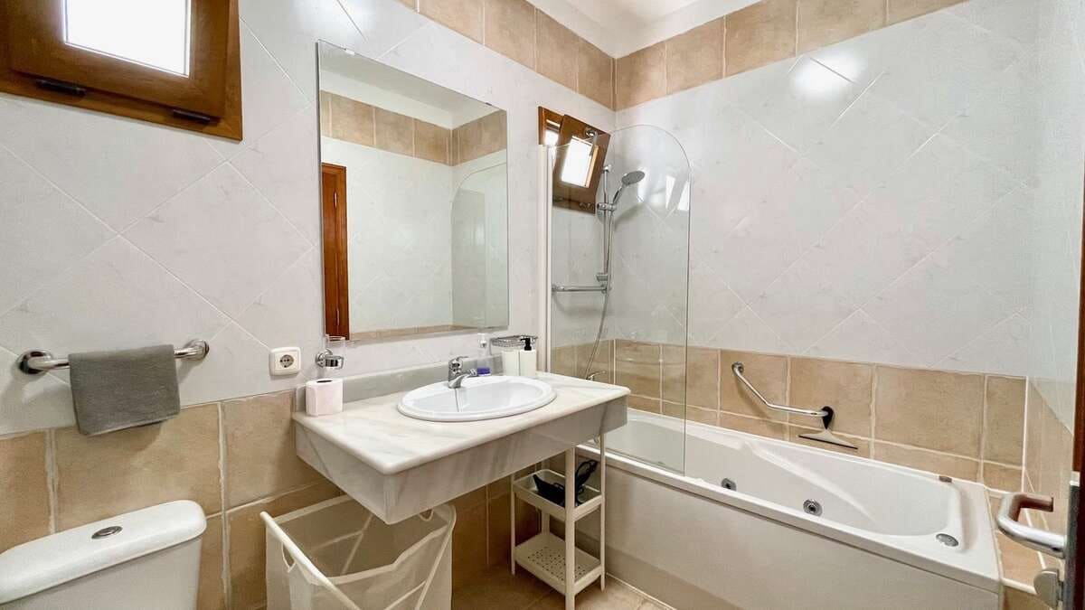 3 soveværelse Villa til salg i Playa Blanca med swimmingpool garage - € 549.000 (Ref: 9160725)