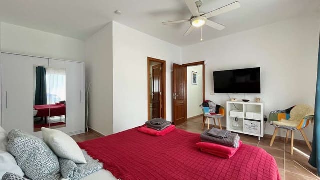 3 soveværelse Villa til salg i Playa Blanca, Yaiza med swimmingpool garage - € 549.000 (Ref: 9160725)