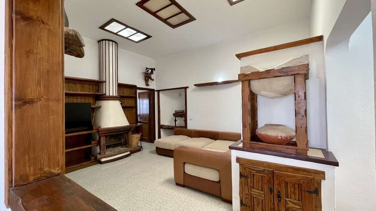 3 slaapkamer Villa te koop in Playa Blanca met garage - € 990.000 (Ref: 9246259)