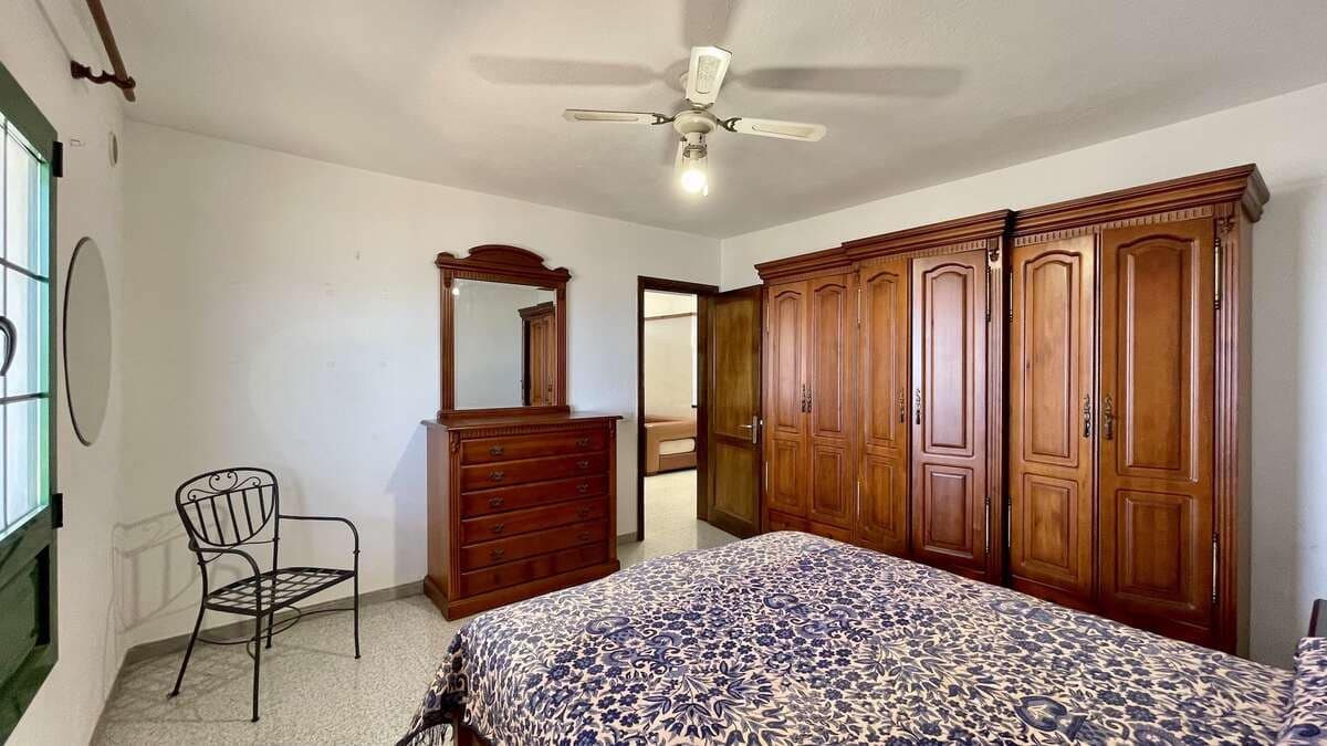 3 slaapkamer Villa te koop in Playa Blanca met garage - € 990.000 (Ref: 9246259)