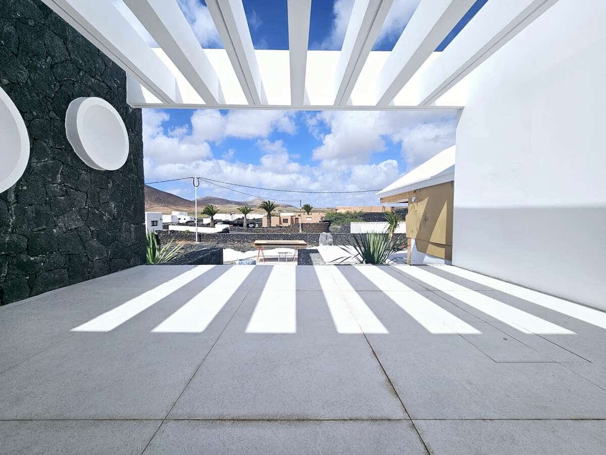 6 sovrum Villa till salu i Tahiche med pool garage - 2 200 000 € (Ref: 9275657)