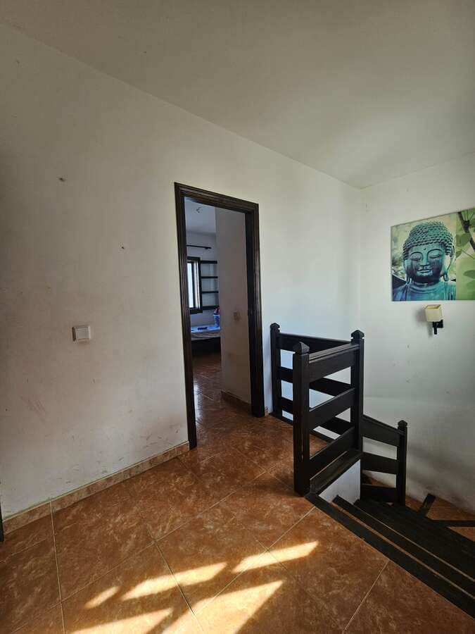 2 slaapkamer Halfvrijstaande villa te koop in Costa Teguise met garage - € 270.000 (Ref: 9429407)