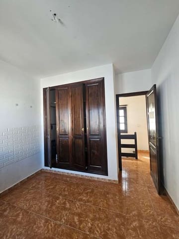 Pareado de 2 habitaciones en Costa Teguise, Teguise en venta con garaje - 270.000 € (Ref: 9429407)