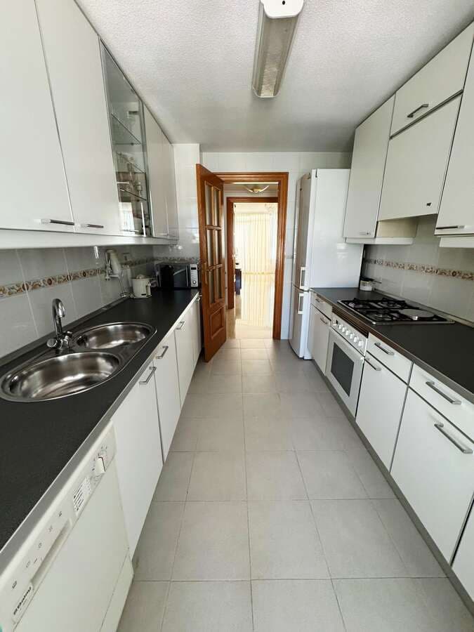 2 quarto Apartamento para venda em Playa de San Juan com garagem - 790 000 € (Ref: 9453050)