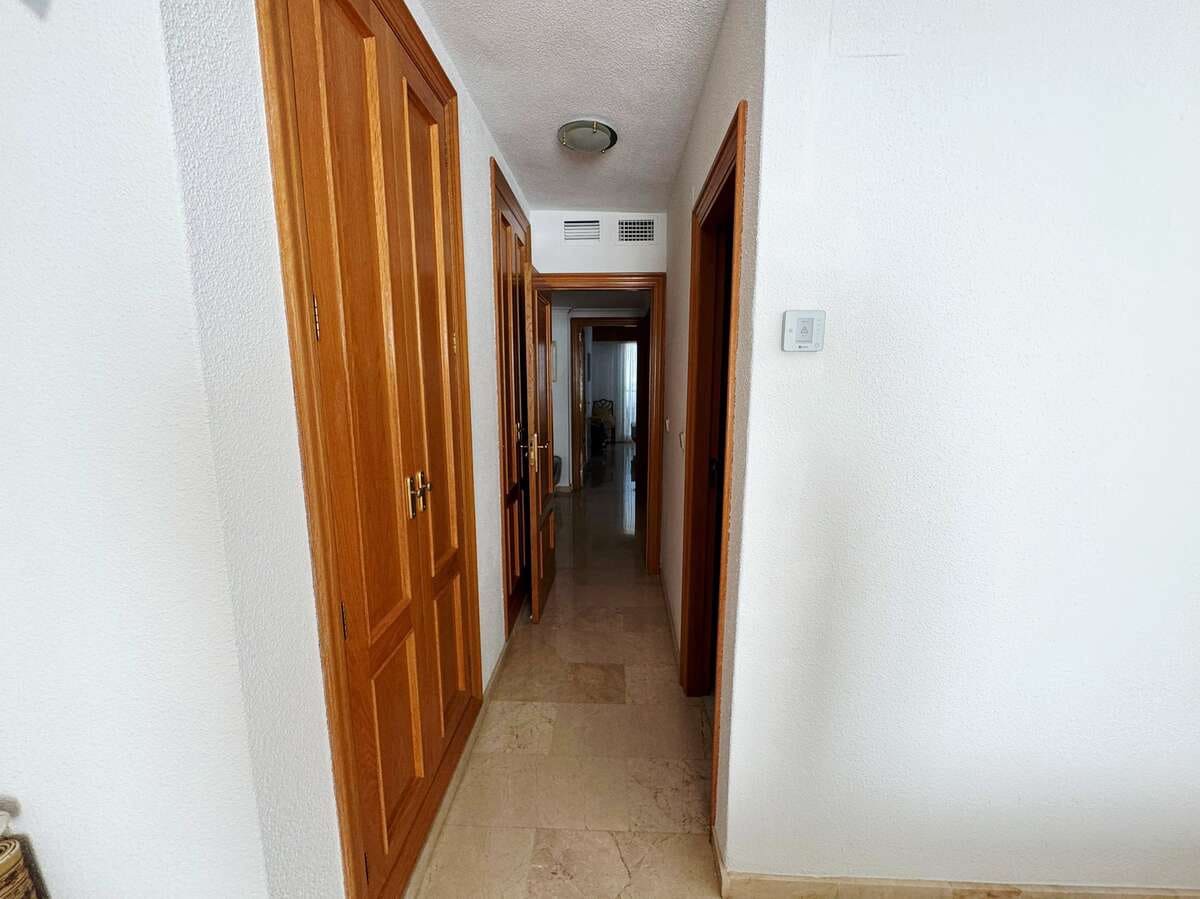 2 quarto Apartamento para venda em Playa de San Juan com garagem - 790 000 € (Ref: 9453050)