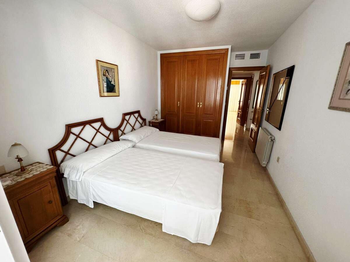 2 quarto Apartamento para venda em Playa de San Juan com garagem - 790 000 € (Ref: 9453050)