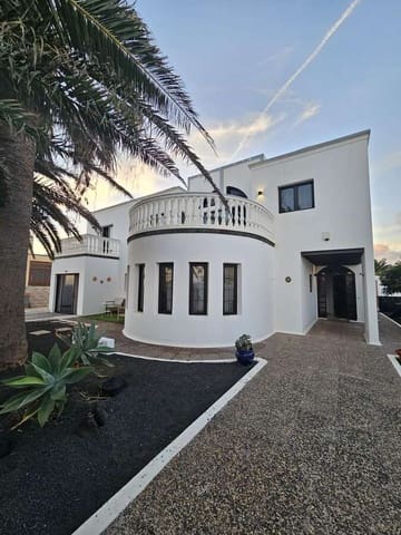 5 camera da letto Villa da affittare in Tahiche, Teguise con piscina garage - 3.000 € (Rif: 9636250)