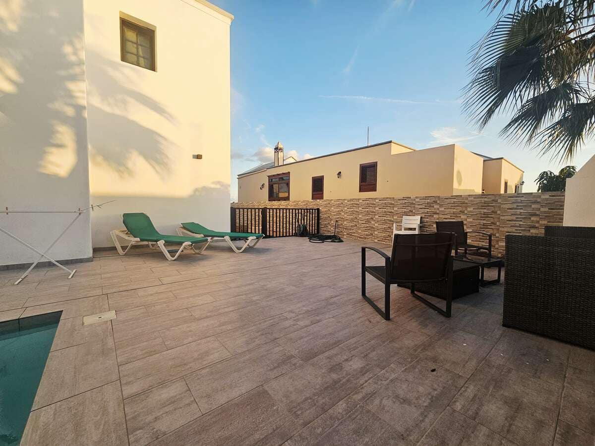 5 camera da letto Villa da affittare in Tahiche con piscina garage - 3.000 € (Rif: 9636250)