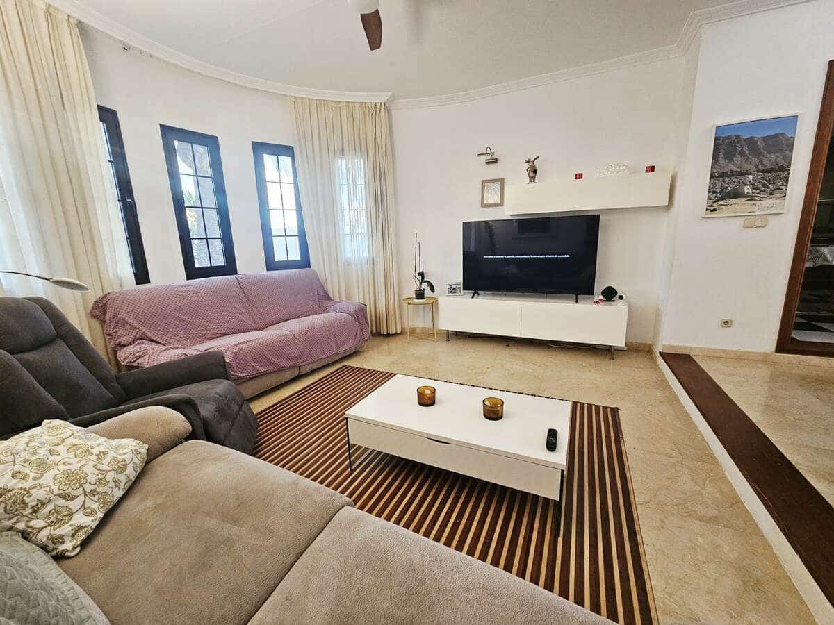 5 camera da letto Villa da affittare in Tahiche con piscina garage - 3.000 € (Rif: 9636250)