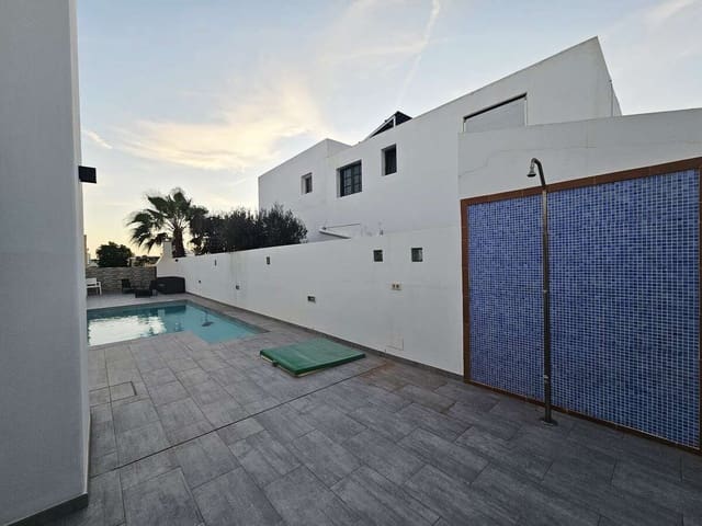 5 sypialnia Willa do wynajęcia w Tahiche, Teguise z basenem garażem - 2 600 € (Ref: 9636250)