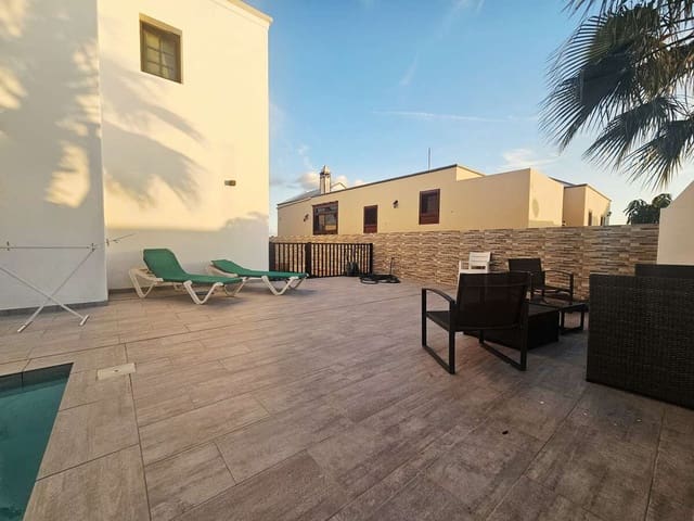 5 sypialnia Willa do wynajęcia w Tahiche, Teguise z basenem garażem - 2 600 € (Ref: 9636250)