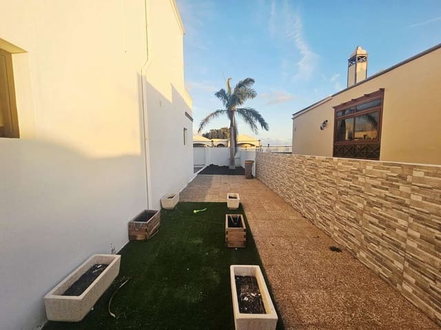5 sypialnia Willa do wynajęcia w Tahiche, Teguise z basenem garażem - 2 600 € (Ref: 9636250)