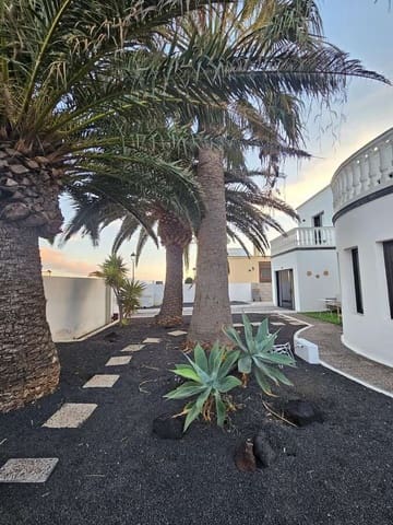 5 sypialnia Willa do wynajęcia w Tahiche, Teguise z basenem garażem - 2 600 € (Ref: 9636250)
