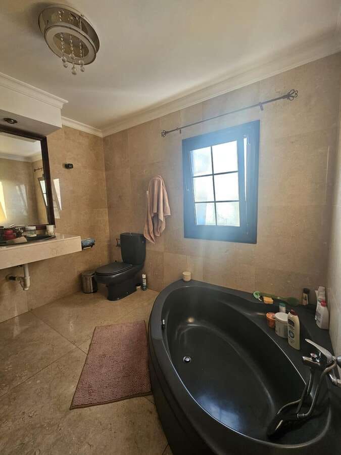 5 sovrum Villa att hyra i Tahiche med pool garage - 2 600 € (Ref: 9636250)