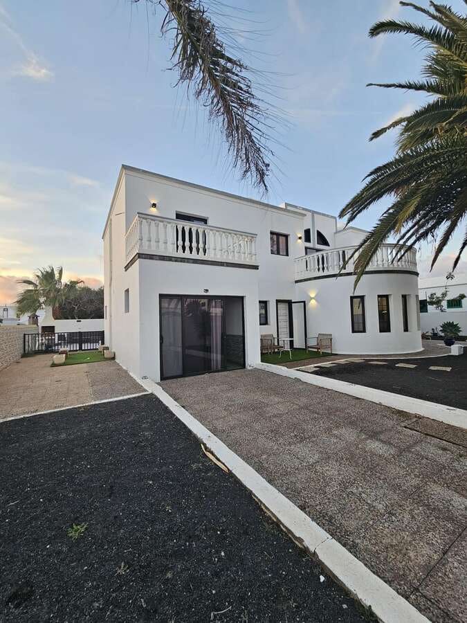 5 sovrum Villa att hyra i Tahiche med pool garage - 2 600 € (Ref: 9636250)