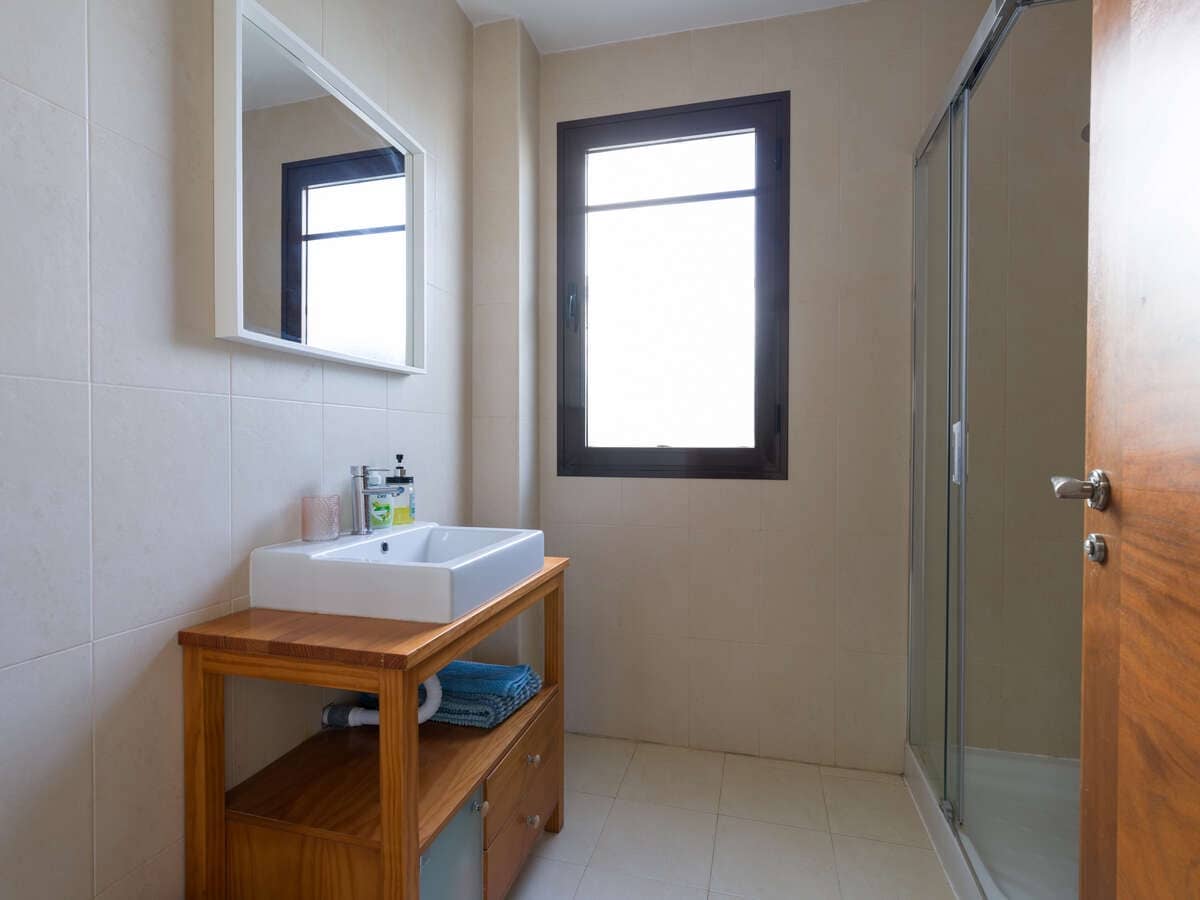 3 makuuhuone Huvila myytävänä paikassa Playa Blanca mukana uima-altaan 
autotalli - 599 000 € (Ref: 9654535)