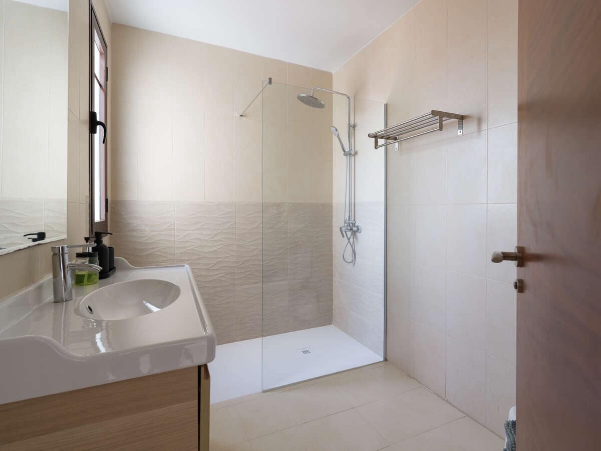 3 makuuhuone Huvila myytävänä paikassa Playa Blanca mukana uima-altaan 
autotalli - 599 000 € (Ref: 9654535)