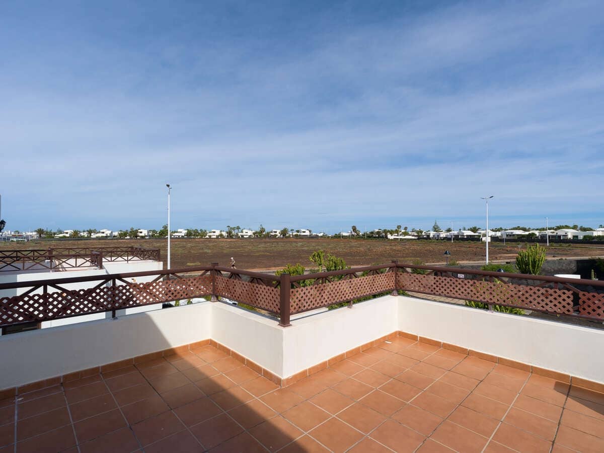 3 makuuhuone Huvila myytävänä paikassa Playa Blanca mukana uima-altaan 
autotalli - 599 000 € (Ref: 9654535)