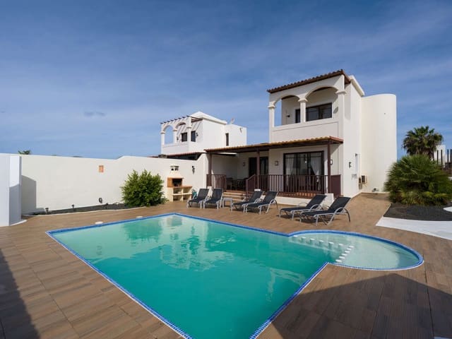 3 Zimmer Villa zu verkaufen in Playa Blanca, Yaiza mit Pool Garage - 589.000 € (Ref: 9654535)