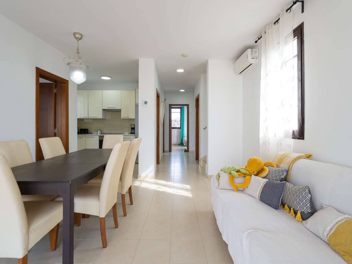 3 soverom Villa til salgs i Playa Blanca med svømmebasseng garasje - € 589 000 (Ref: 9654535)