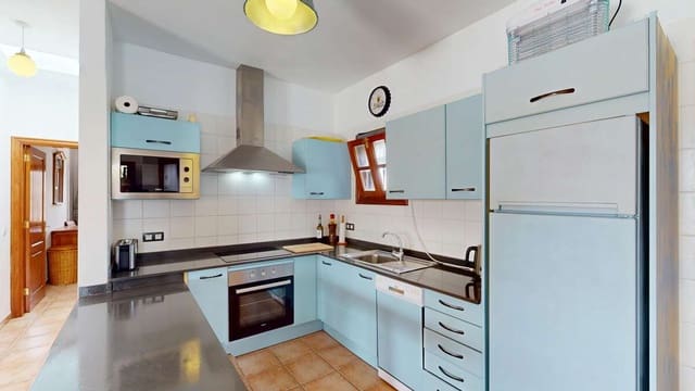 2 quarto Moradia para venda em Playa Blanca, Yaiza com piscina - 452 000 € (Ref: 9747510)