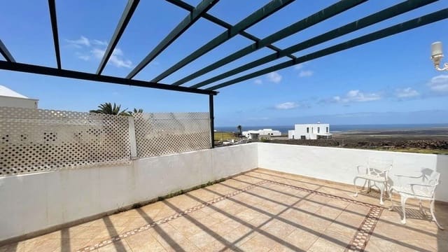 3 soveværelse Villa til salg i Las Brenas, Yaiza - € 590.000 (Ref: 9751522)
