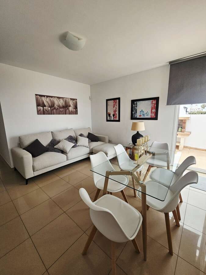 Pareado de 3 habitaciones en Playa del Cable en alquiler con garaje - 2.300 € (Ref: 9807442)
