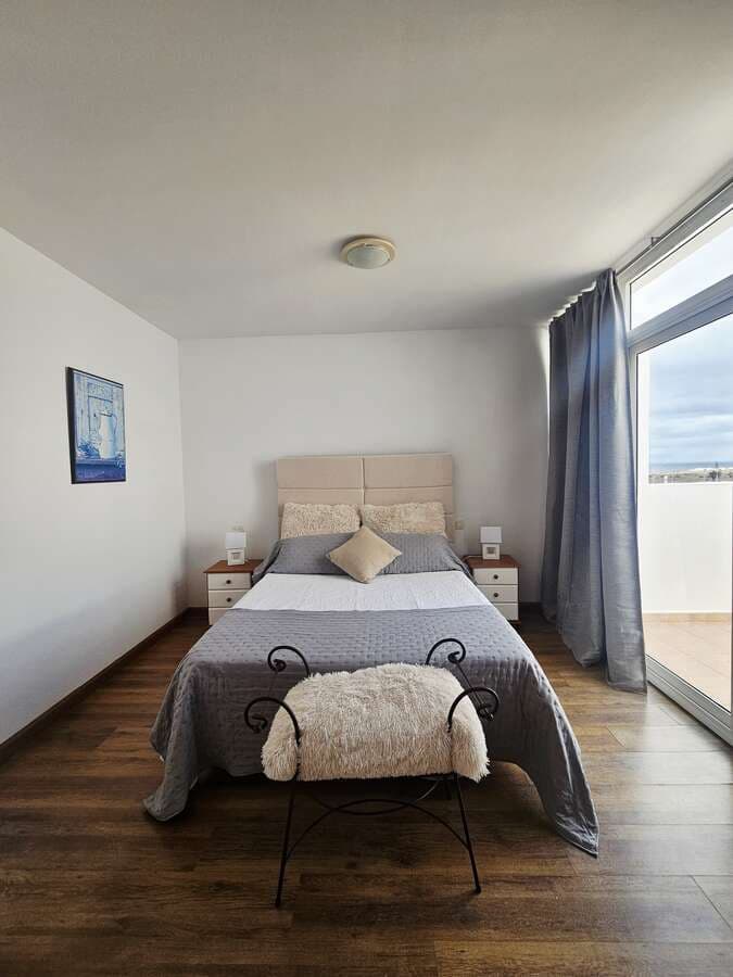 Pareado de 3 habitaciones en Playa del Cable en alquiler con garaje - 2.300 € (Ref: 9807442)