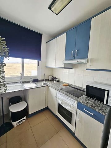 3 soverom Kjedet enebolig til leie i Playa del Cable, Arrecife med garasje - € 2 300 (Ref: 9807442)