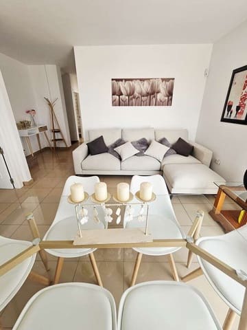 3 soverom Kjedet enebolig til leie i Playa del Cable, Arrecife med garasje - € 2 300 (Ref: 9807442)