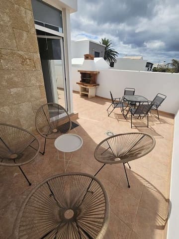 3 soverom Kjedet enebolig til leie i Playa del Cable, Arrecife med garasje - € 2 300 (Ref: 9807442)