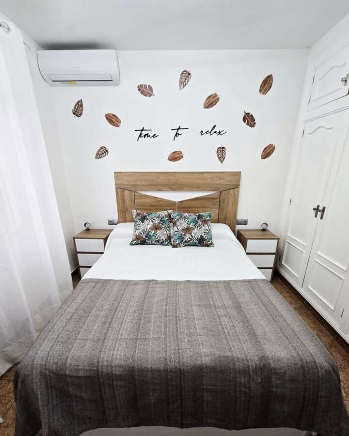 4 Zimmer Villa zu vermieten in Playa de San Juan mit Pool Garage - 10.000 € (Ref: 9916412)