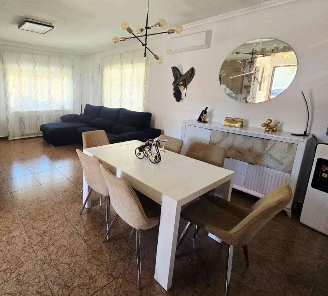 4 bedroom Villa for rent in Playa de San Juan with pool garage - € 10,000 (Ref: 9916412)