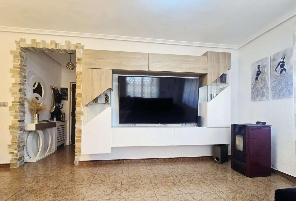 4 bedroom Villa for rent in Playa de San Juan with pool garage - € 10,000 (Ref: 9916412)