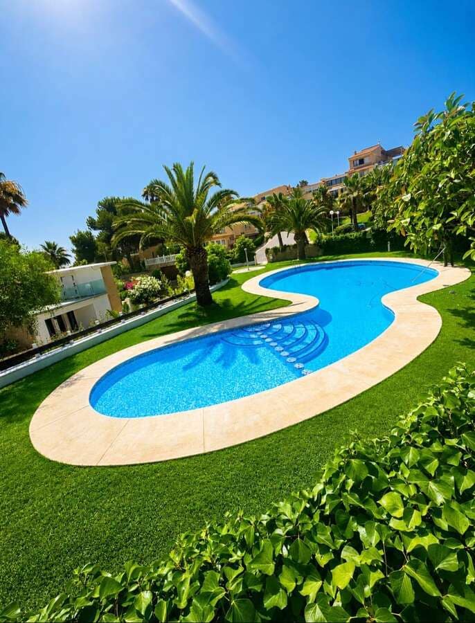 3 bedroom Semi-detached Villa for rent in Cabo de las Huertas with pool garage - € 5,000 (Ref: 9930035)