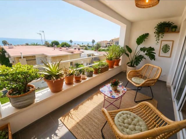 3 bedroom Semi-detached Villa for rent in Cabo de las Huertas, Alicante / Alacant city with pool garage - € 5,000 (Ref: 9930035)