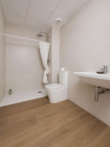 2 soveværelse Lejlighed til salg i Playa de San Juan, Alicante by med swimmingpool - € 494.000 (Ref: 9932683)