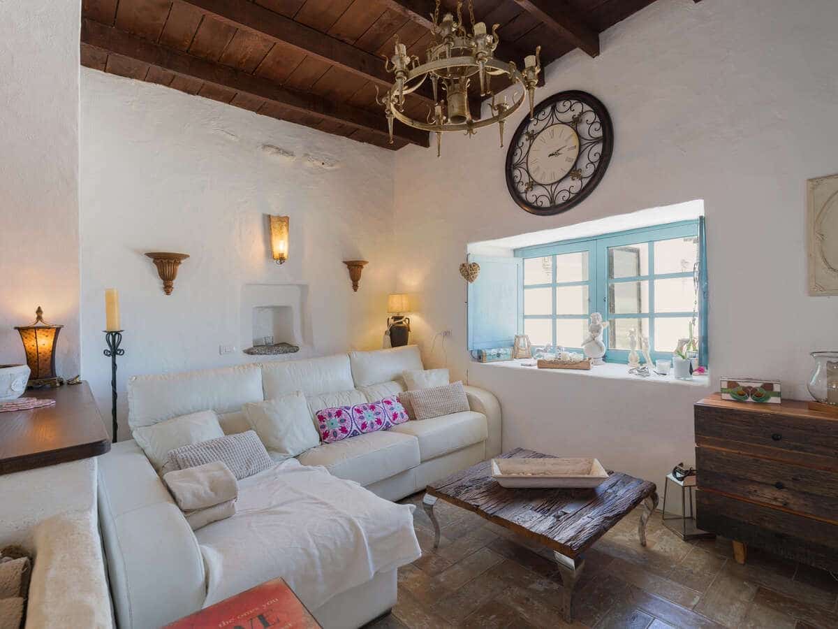 6 bedroom Villa for sale in Macher with pool garage - € 990,000 (Ref: 9932684)