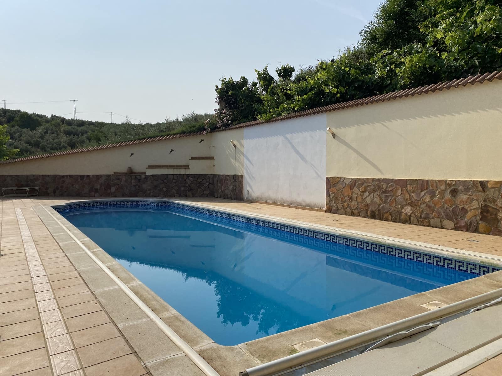 8 soveværelse Villa til salg i Moclin med swimmingpool garage - € 475.000 (Ref: 9066953)