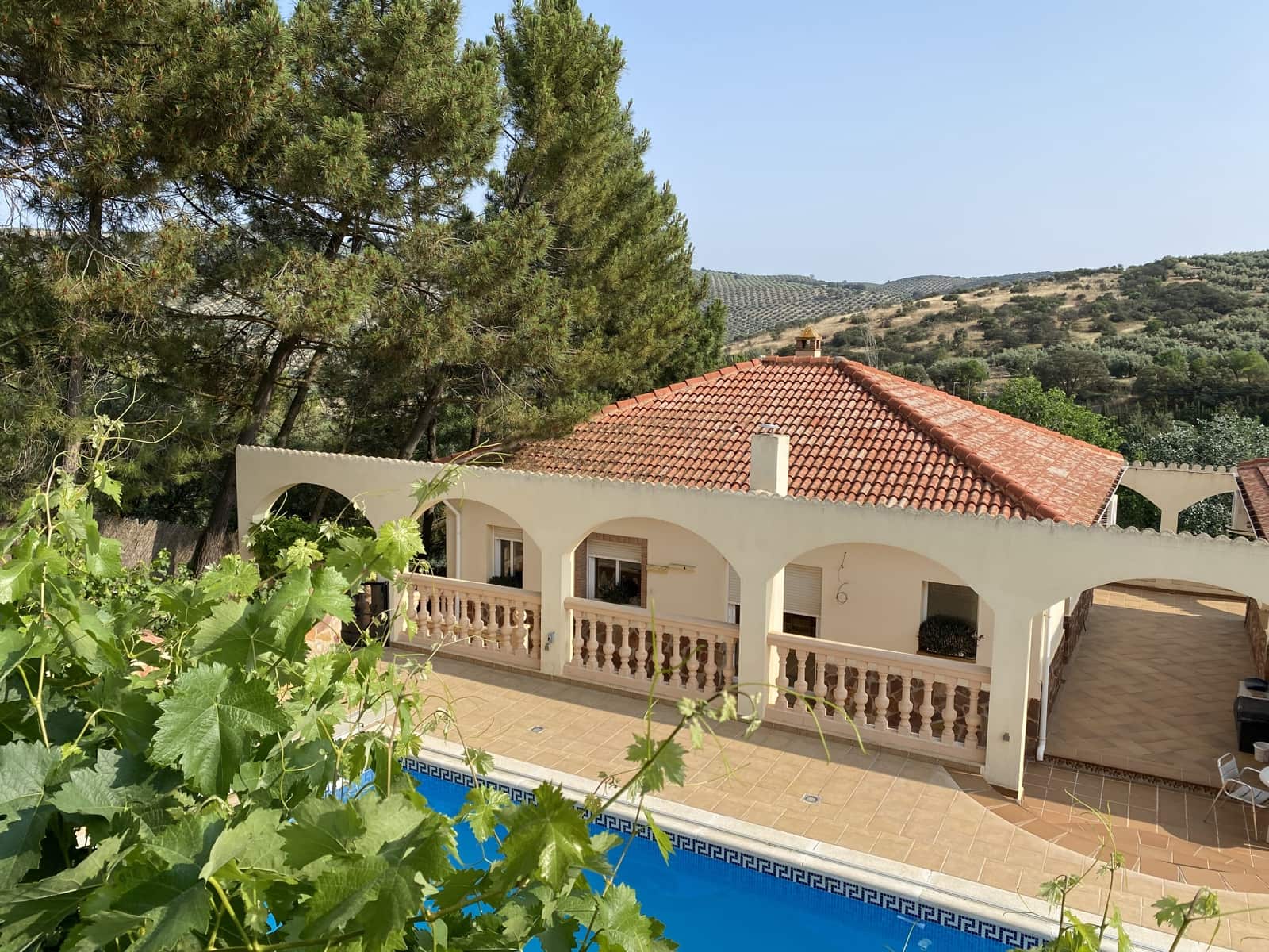 8 soveværelse Villa til salg i Moclin med swimmingpool garage - € 475.000 (Ref: 9066953)